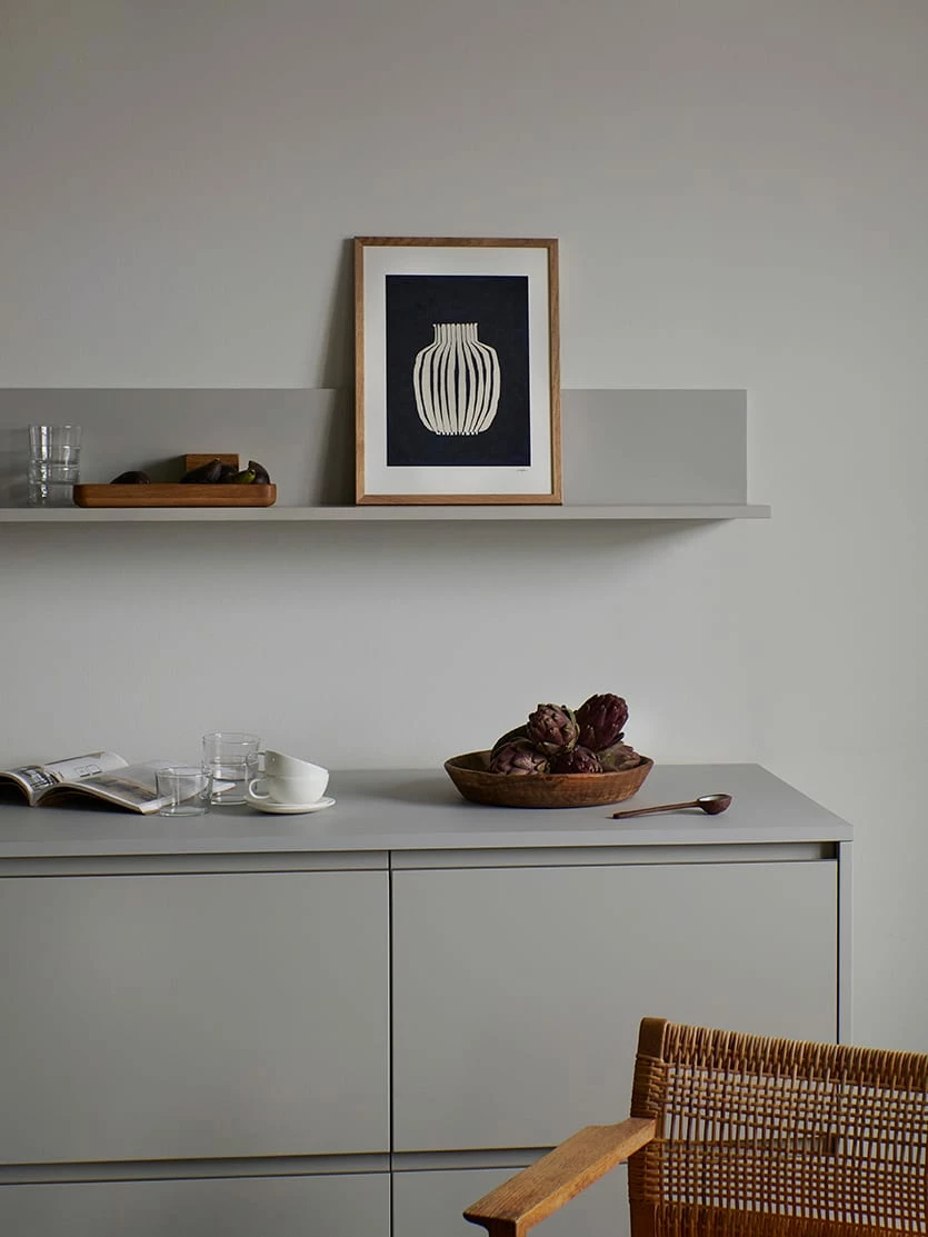 The Poster Club Ana Frois, Blue Vase - 30x40cm 4 The Poster Club Ana Frois, Blue Vase - 30x40cm